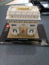 21036 Arc De Triomphe