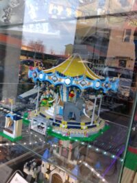 10257 - Carousel