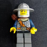 Fantasy Era - Crown Knight Scale Mail with Chest Strap, Helmet with Broad Brim, Dual Sided Head, Dark Bluish Gray Legs, Quiver