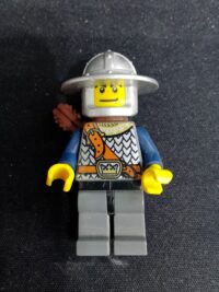 Fantasy Era - Crown Knight Scale Mail with Chest Strap, Helmet with Broad Brim, Dual Sided Head, Dark Bluish Gray Legs, Quiver