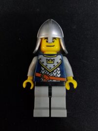 Fantasy Era - Crown Knight Scale Mail with Crown, Helmet with Neck Protector, Dual Sided Head