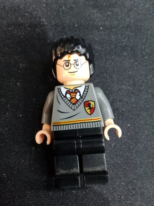 Harry Potter - Gryffindor Stripe and Shield Torso, Black Legs