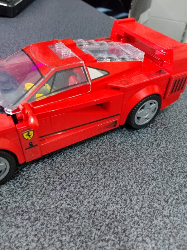 Ferrari F40 - immagine 2