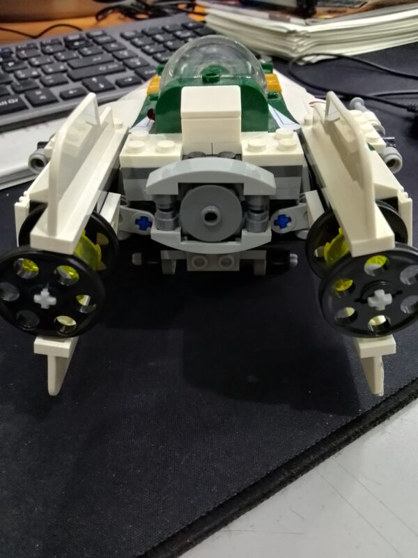 Resistance A-Wing Starfighter - immagine 3