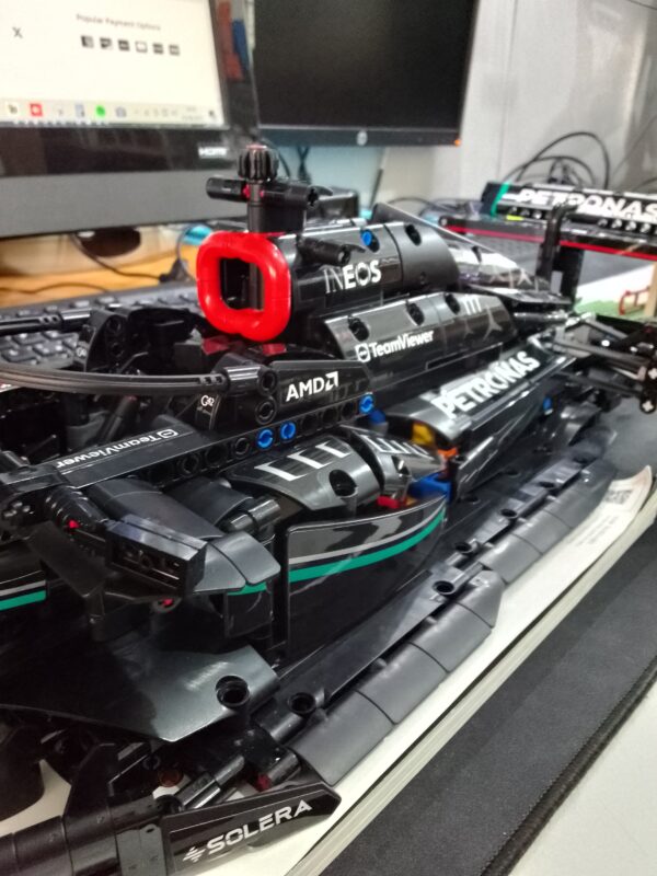 Mercedes-AMG F1 W14 E Performance - immagine 3