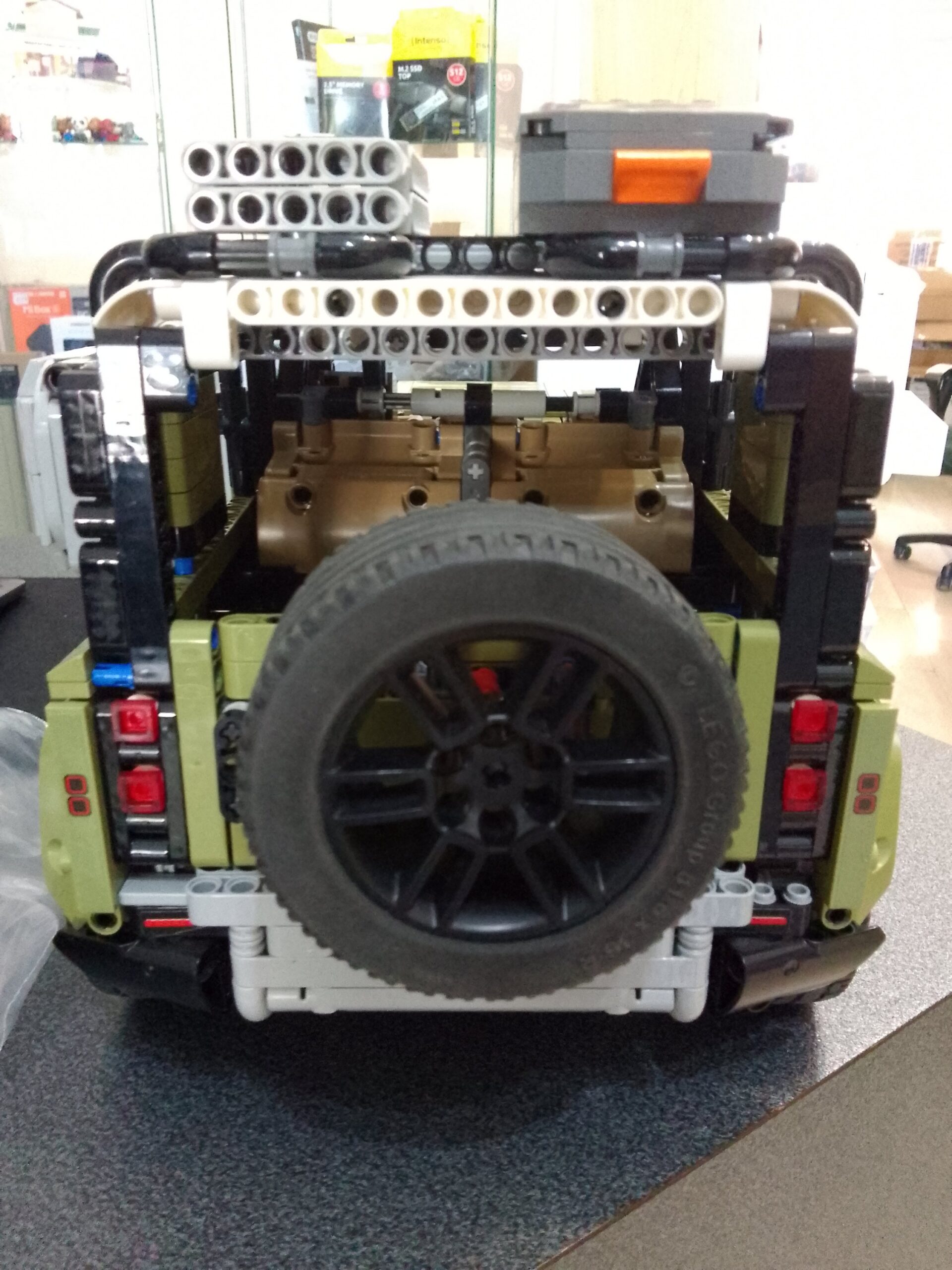 Land Rover Defender - immagine 2