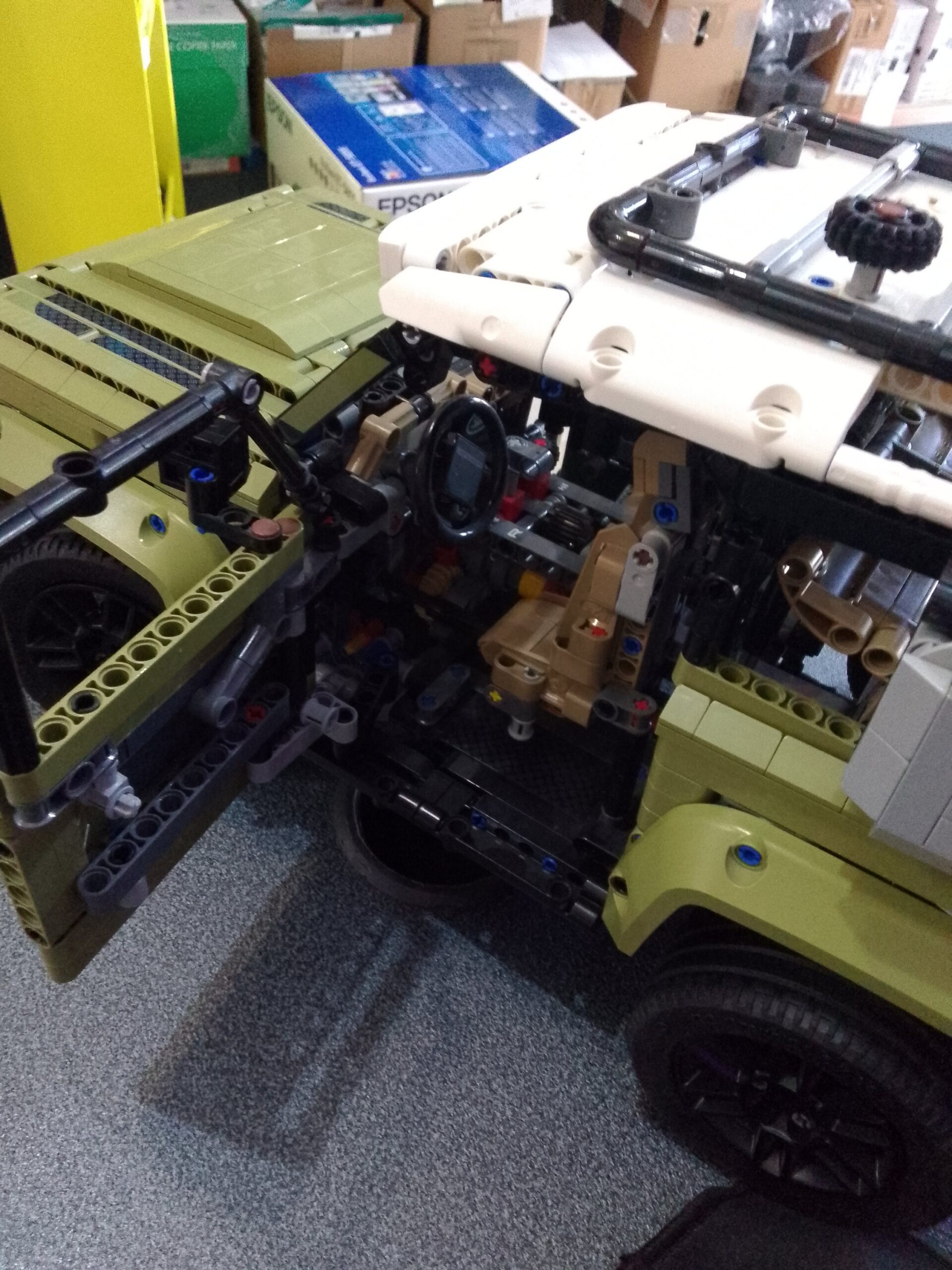 Land Rover Defender - immagine 3