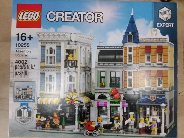 Assembly Square - immagine 4