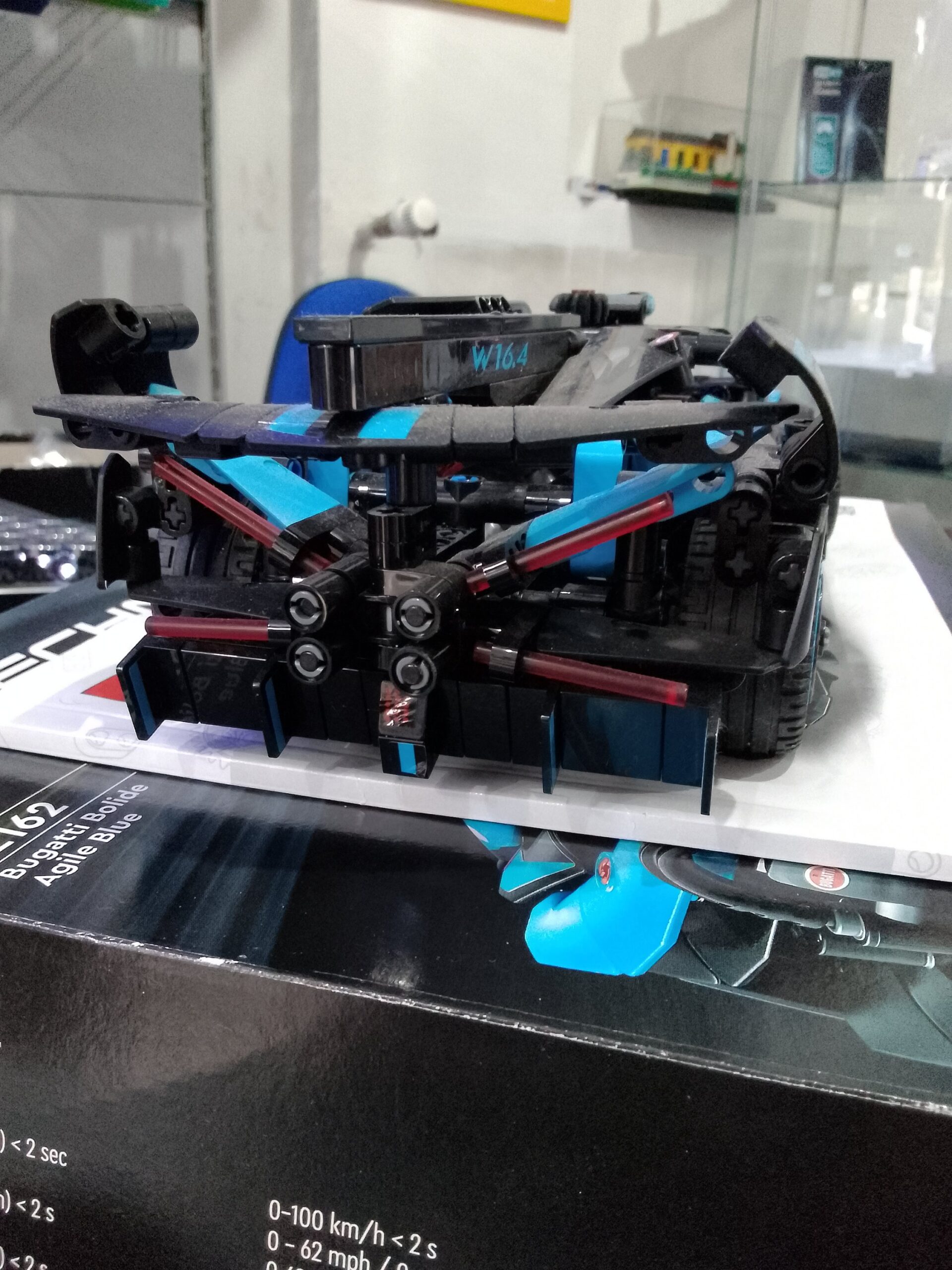 Bugatti Bolide Agile Blue - immagine 2