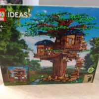 21318 - Tree House
